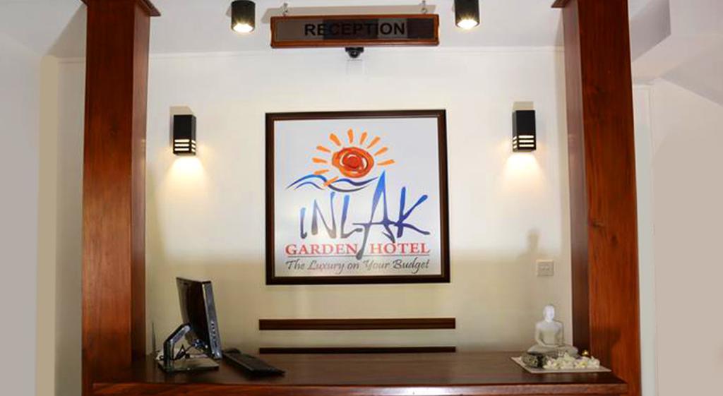 Inlak Garden Hotel Negombo Bagian luar foto