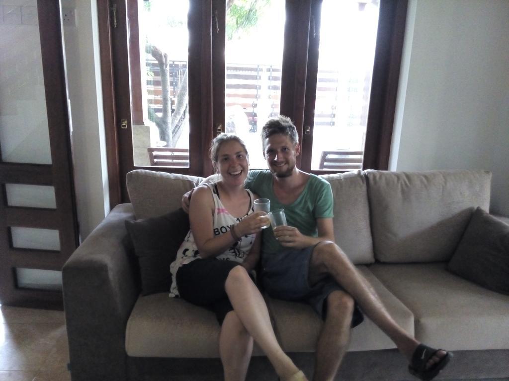 Inlak Garden Hotel Negombo Bagian luar foto