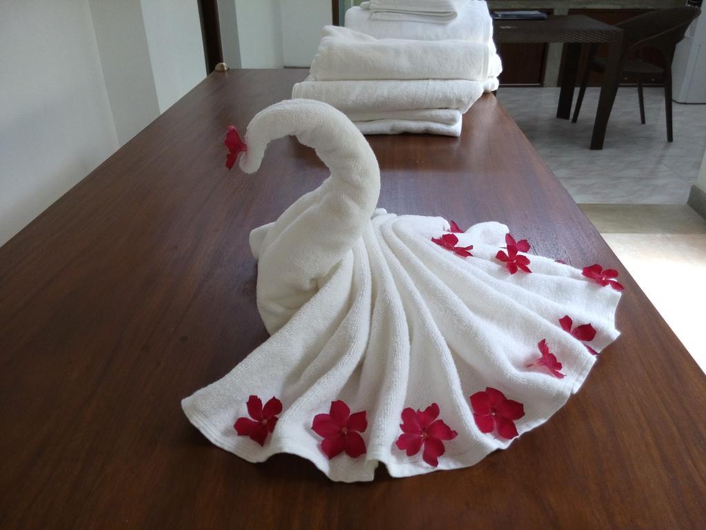 Inlak Garden Hotel Negombo Bagian luar foto